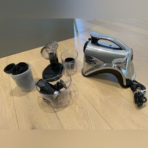 Omega cold press juicer